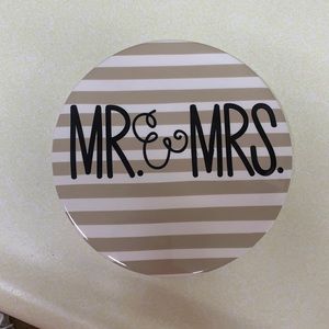 Coton Colors Mr. & Mrs. Large Attachment